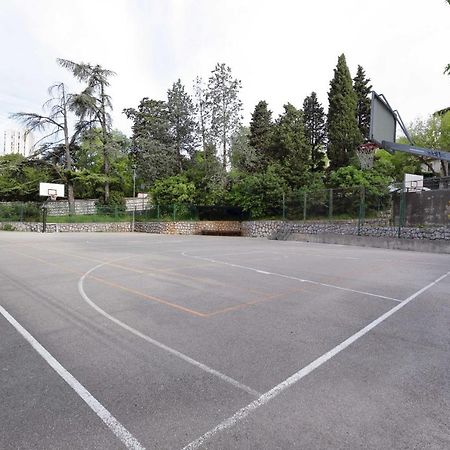 Rooms Studentsko Naselje Ivan Goran Kovacic Rijeka Exterior foto