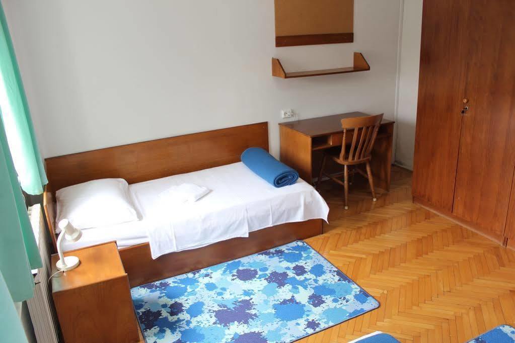 Rooms Studentsko Naselje Ivan Goran Kovacic Rijeka Exterior foto